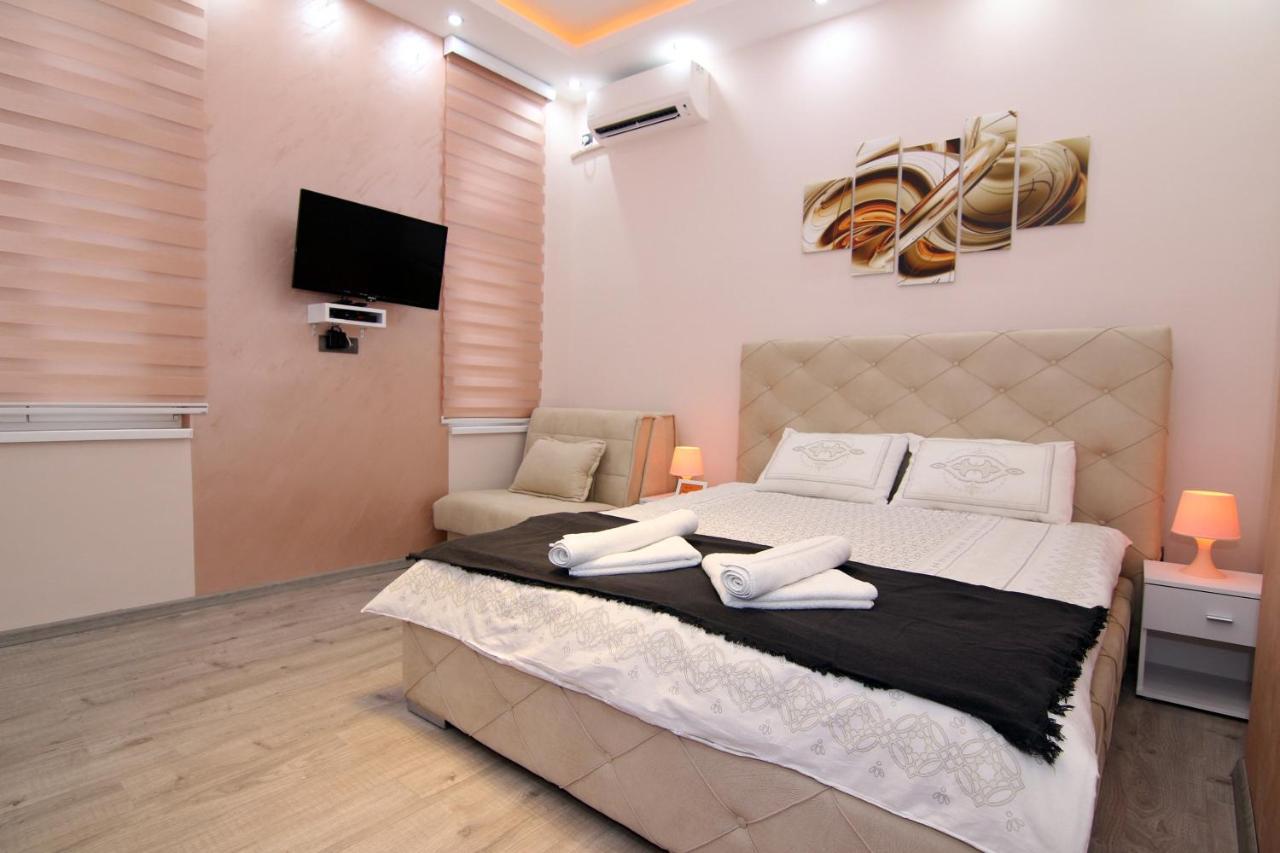 Lupino Apartments Belgrado Esterno foto
